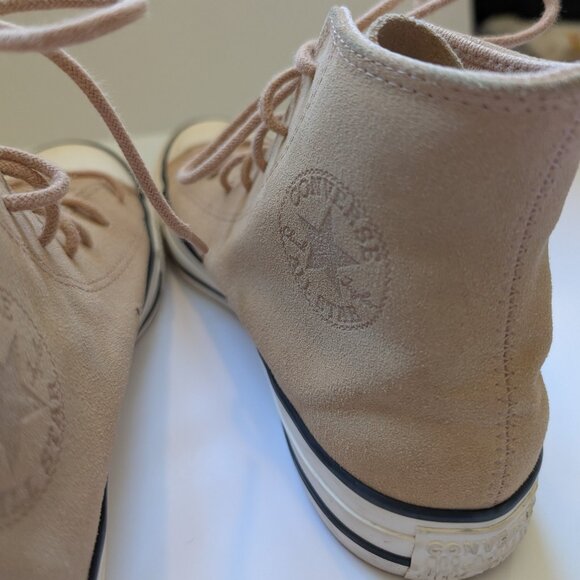 Great cond. Converse Chuck Taylor All Star Mono Suede high-tops tan Women size 7 - Picture 7 of 12